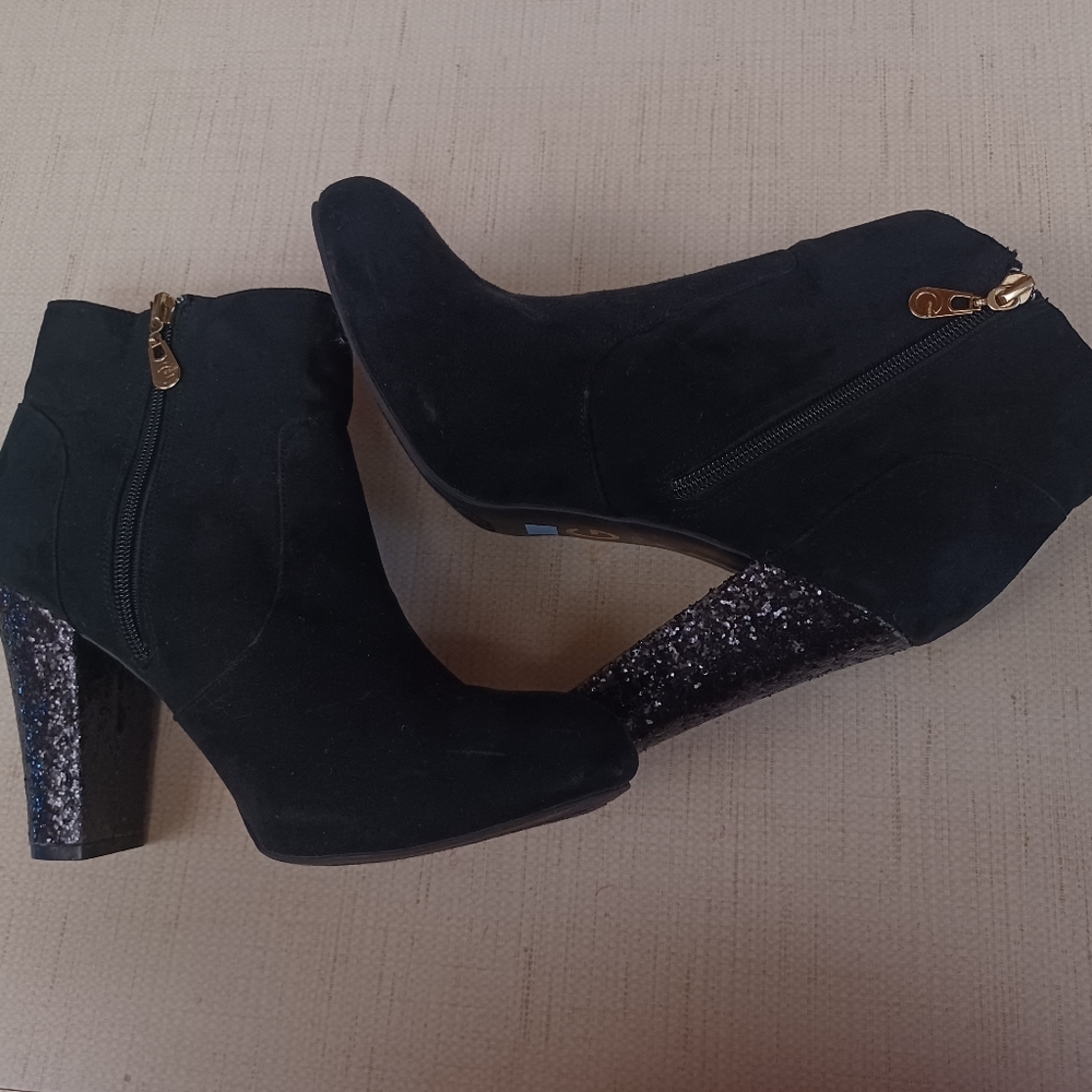 Black Sparkly Wedge Boots 10 Geuss